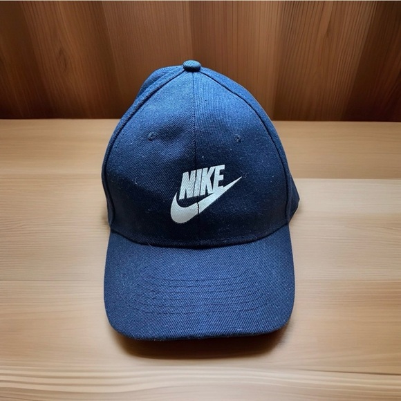 Nike Other - Nike Unisex Dark Blue Hat / Cap
